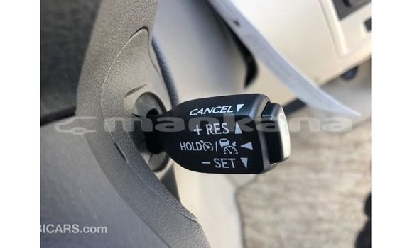 Buy Import Toyota Land Cruiser White Car in Import - Dubai in Abhasia Buy Import Toyota Land Cruiser White Car in Import - Dubai in Abhasia