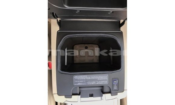 Buy Import Toyota Land Cruiser White Car in Import - Dubai in Abhasia Buy Import Toyota Land Cruiser White Car in Import - Dubai in Abhasia