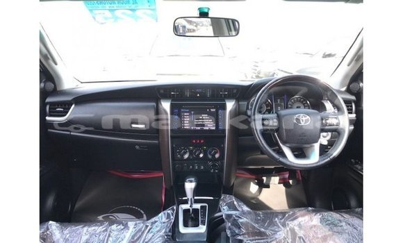 Buy Import Toyota Fortuner White Car in Import - Dubai in Abhasia Buy Import Toyota Fortuner White Car in Import - Dubai in Abhasia