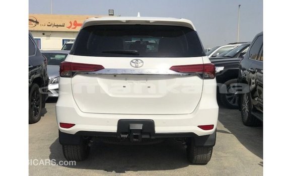 Buy Import Toyota Fortuner White Car in Import - Dubai in Abhasia Buy Import Toyota Fortuner White Car in Import - Dubai in Abhasia