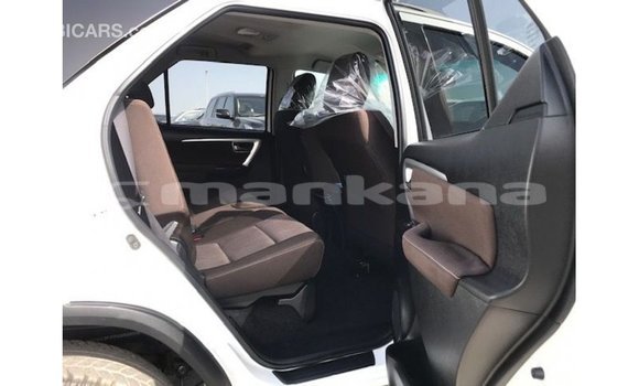 Buy Import Toyota Fortuner White Car in Import - Dubai in Abhasia Buy Import Toyota Fortuner White Car in Import - Dubai in Abhasia