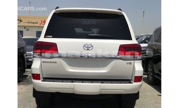 Buy Import Toyota Land Cruiser White Car in Import - Dubai in Abhasia Buy Import Toyota Land Cruiser White Car in Import - Dubai in Abhasia