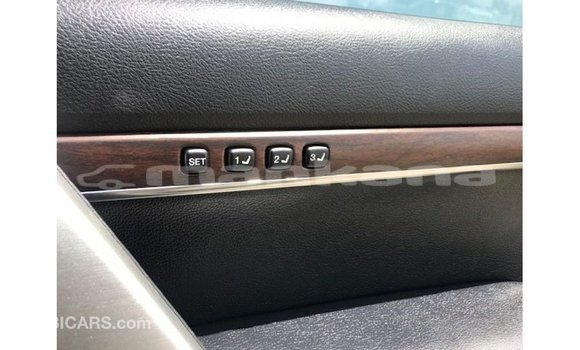 Buy Import Toyota Land Cruiser White Car in Import - Dubai in Abhasia Buy Import Toyota Land Cruiser White Car in Import - Dubai in Abhasia