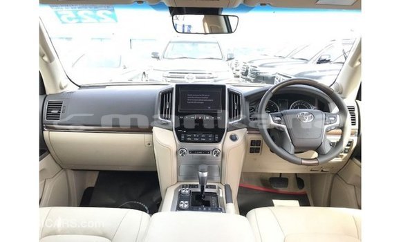 Buy Import Toyota Land Cruiser Black Car in Import - Dubai in Abhasia Buy Import Toyota Land Cruiser Black Car in Import - Dubai in Abhasia