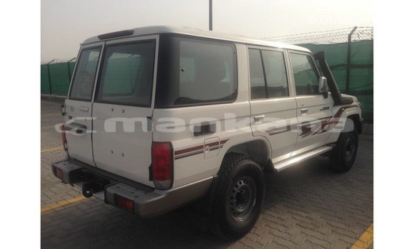 Buy Import Toyota Land Cruiser White Car in Import - Dubai in Abhasia Buy Import Toyota Land Cruiser White Car in Import - Dubai in Abhasia