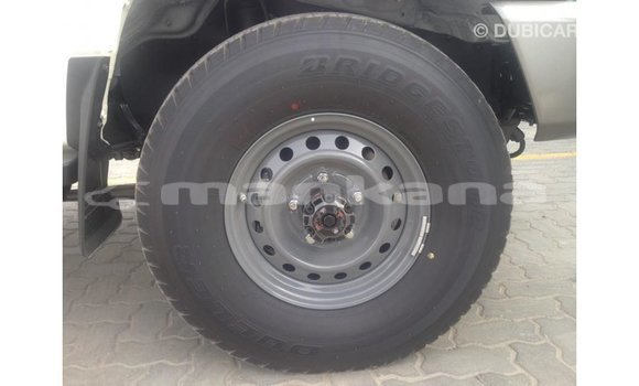 Buy Import Toyota Land Cruiser White Car in Import - Dubai in Abhasia Buy Import Toyota Land Cruiser White Car in Import - Dubai in Abhasia