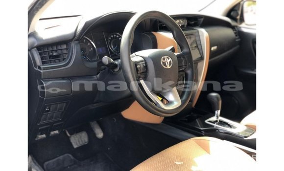 Buy Import Toyota Fortuner White Car in Import - Dubai in Abhasia Buy Import Toyota Fortuner White Car in Import - Dubai in Abhasia