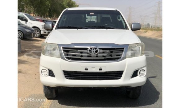 Buy Import Toyota Hilux White Car in Import - Dubai in Abhasia Buy Import Toyota Hilux White Car in Import - Dubai in Abhasia