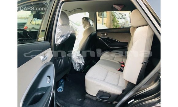 Buy Import Hyundai Santa Fe Black Car in Import - Dubai in Abhasia Buy Import Hyundai Santa Fe Black Car in Import - Dubai in Abhasia