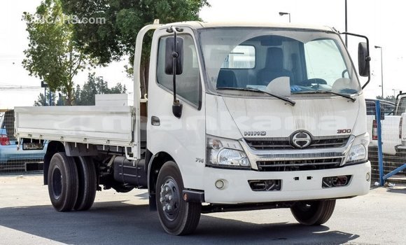 Buy Import Hino 300 Series White Truck in Import - Dubai in Abhasia Buy Import Hino 300 Series White Truck in Import - Dubai in Abhasia