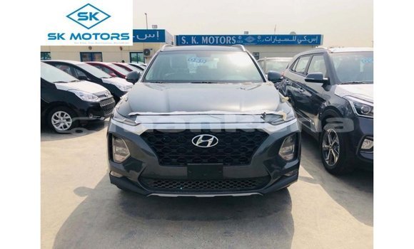 Buy Import Hyundai Santa Fe Green Car in Import - Dubai in Abhasia