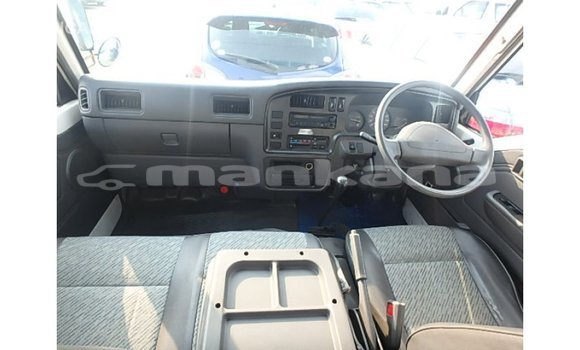 Buy Import Nissan Caravan White Car in Import - Dubai in Abhasia Buy Import Nissan Caravan White Car in Import - Dubai in Abhasia