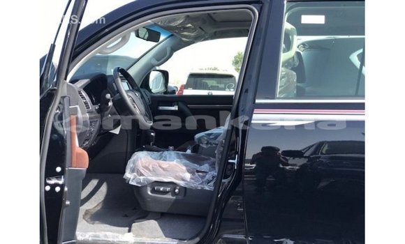 Buy Import Toyota Land Cruiser Black Car in Import - Dubai in Abhasia Buy Import Toyota Land Cruiser Black Car in Import - Dubai in Abhasia