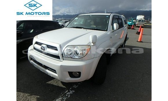 Buy Import Toyota Hilux White Car in Import - Dubai in Abhasia