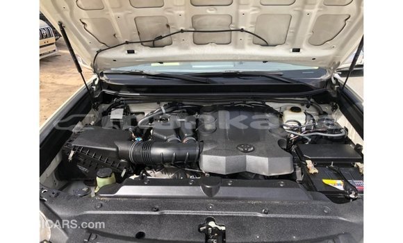 Buy Import Toyota Prado White Car in Import - Dubai in Abhasia Buy Import Toyota Prado White Car in Import - Dubai in Abhasia
