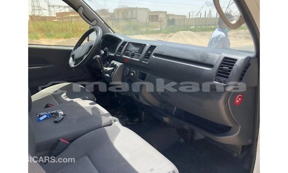 Buy Import Toyota Hiace White Car in Import - Dubai in Abhasia Buy Import Toyota Hiace White Car in Import - Dubai in Abhasia
