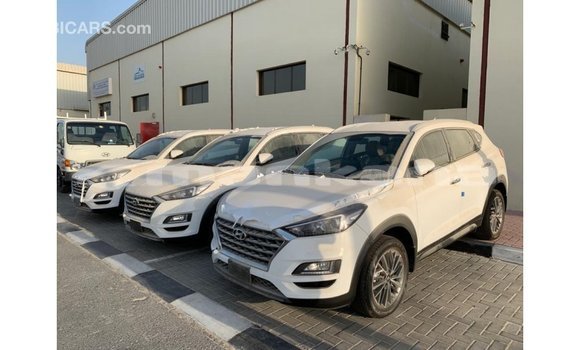 Buy Import Hyundai Tucson White Car in Import - Dubai in Abhasia Buy Import Hyundai Tucson White Car in Import - Dubai in Abhasia