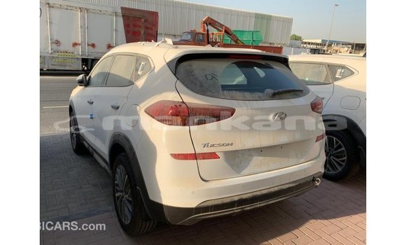 Buy Import Hyundai Tucson White Car in Import - Dubai in Abhasia Buy Import Hyundai Tucson White Car in Import - Dubai in Abhasia