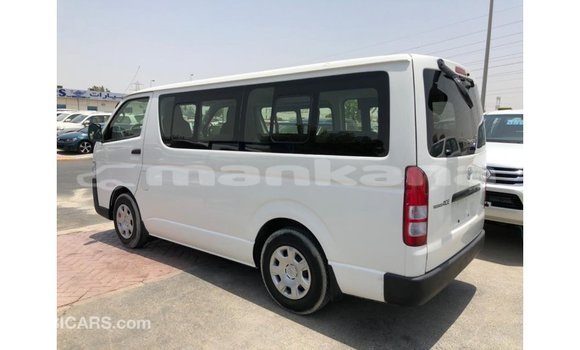 Buy Import Toyota DA White Truck in Import - Dubai in Abhasia Buy Import Toyota DA White Truck in Import - Dubai in Abhasia