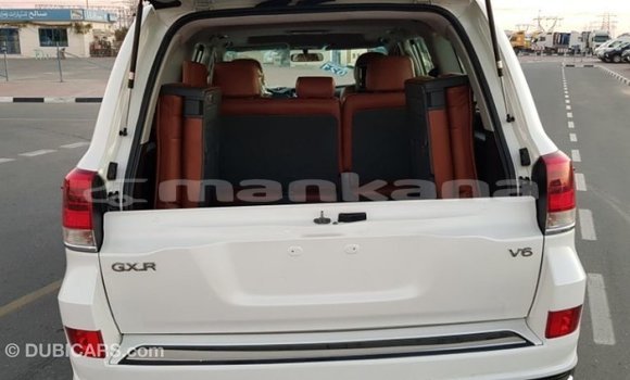 Buy Import Toyota Land Cruiser White Car in Import - Dubai in Abhasia Buy Import Toyota Land Cruiser White Car in Import - Dubai in Abhasia