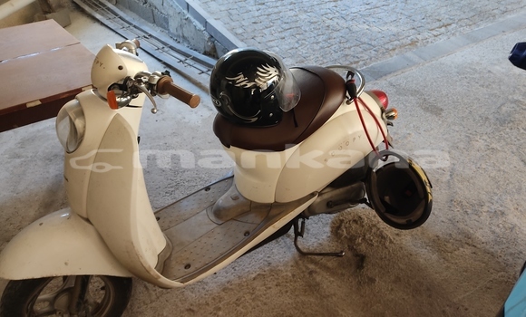 Buy Used Honda Scooters White Bike in Tbilisi in Tbilisi