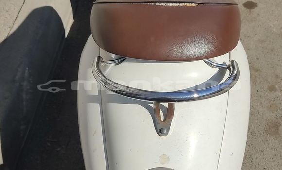 Buy Used Honda Scooters White Bike in Tbilisi in Tbilisi Buy Used Honda Scooters White Bike in Tbilisi in Tbilisi