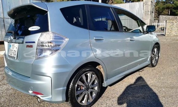 Buy Used Honda FIT Silver Car in Tbilisi in Tbilisi Buy Used Honda FIT Silver Car in Tbilisi in Tbilisi