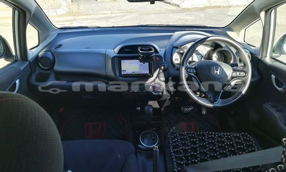 Buy Used Honda FIT Silver Car in Tbilisi in Tbilisi Buy Used Honda FIT Silver Car in Tbilisi in Tbilisi