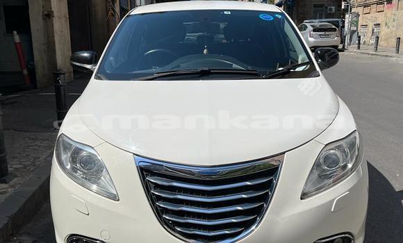 Buy Used Chrysler Pacifica White Car in Tbilisi in Tbilisi