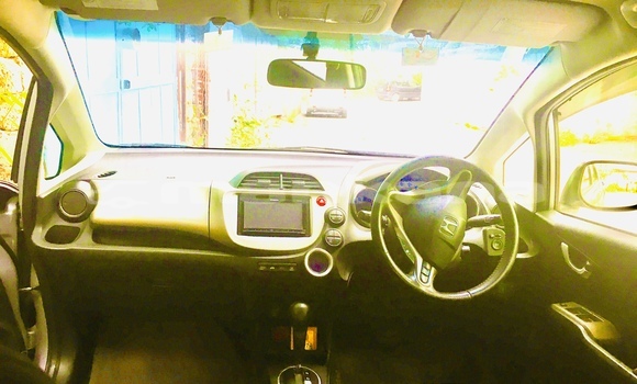 Buy Used Honda FIT Silver Car in Tbilisi in Tbilisi Buy Used Honda FIT Silver Car in Tbilisi in Tbilisi