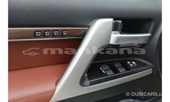 Buy Import Toyota Land Cruiser White Car in Import - Dubai in Abhasia Buy Import Toyota Land Cruiser White Car in Import - Dubai in Abhasia