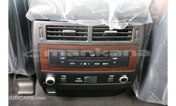 Buy Import Toyota Land Cruiser White Car in Import - Dubai in Abhasia Buy Import Toyota Land Cruiser White Car in Import - Dubai in Abhasia