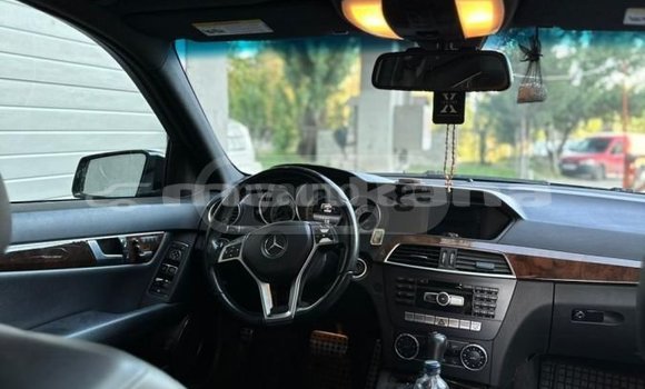 Buy Used Mercedes-Benz CโClass Black Car in Tbilisi in Tbilisi Buy Used Mercedes-Benz CโClass Black Car in Tbilisi in Tbilisi
