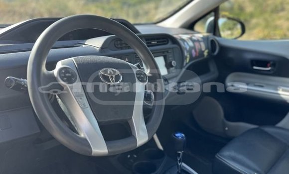 Buy Used Toyota Prius Blue Car in Tbilisi in Tbilisi Buy Used Toyota Prius Blue Car in Tbilisi in Tbilisi