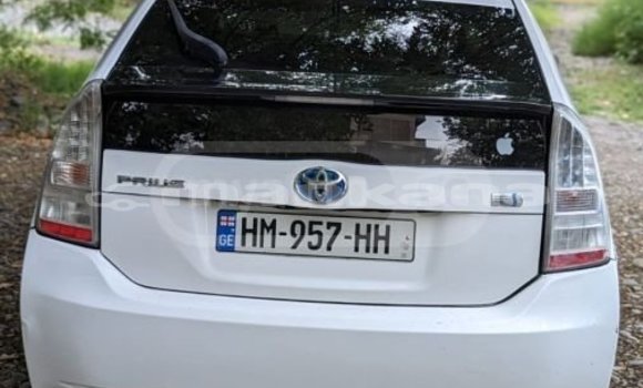 Buy Used Toyota Prius White Car in Tbilisi in Tbilisi Buy Used Toyota Prius White Car in Tbilisi in Tbilisi