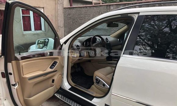 Buy Used Mercedes-Benz MLโClass White Car in Tbilisi in Tbilisi Buy Used Mercedes-Benz MLโClass White Car in Tbilisi in Tbilisi