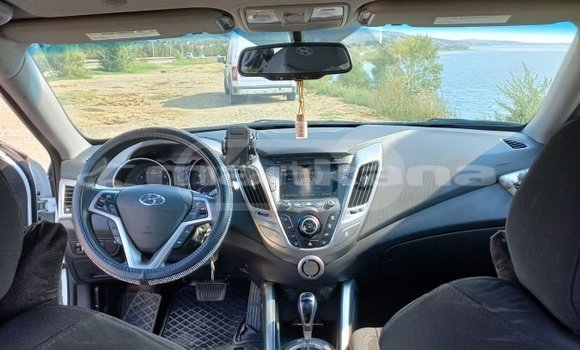 Buy Used Hyundai Veloster White Car in Tbilisi in Tbilisi Buy Used Hyundai Veloster White Car in Tbilisi in Tbilisi