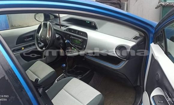 Buy Used Toyota Prius Blue Car in Tbilisi in Tbilisi Buy Used Toyota Prius Blue Car in Tbilisi in Tbilisi