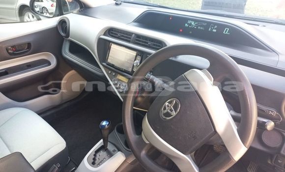 Buy Used Toyota Aqua White Car in Tbilisi in Tbilisi Buy Used Toyota Aqua White Car in Tbilisi in Tbilisi