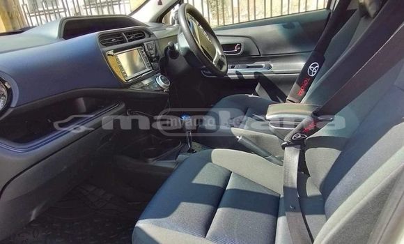 Buy Used Toyota Aqua White Car in Tbilisi in Tbilisi Buy Used Toyota Aqua White Car in Tbilisi in Tbilisi