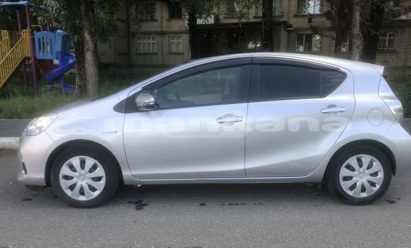 Buy Used Toyota Aqua White Car in Tbilisi in Tbilisi Buy Used Toyota Aqua White Car in Tbilisi in Tbilisi