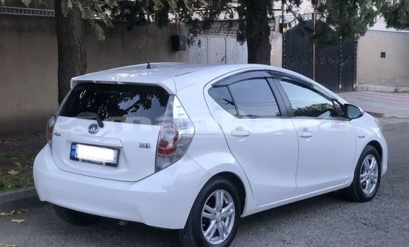 Buy Used Toyota Aqua White Car in Tbilisi in Tbilisi Buy Used Toyota Aqua White Car in Tbilisi in Tbilisi