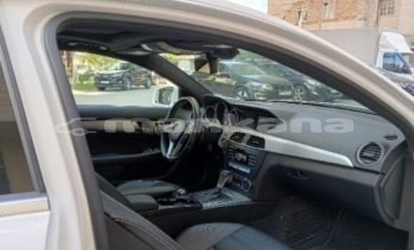 Buy Used Mercedes-Benz C-Classe White Car in Tbilisi in Tbilisi Buy Used Mercedes-Benz C-Classe White Car in Tbilisi in Tbilisi