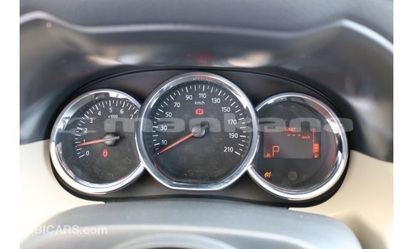 Buy Import Renault Duster White Car in Import - Dubai in Abhasia