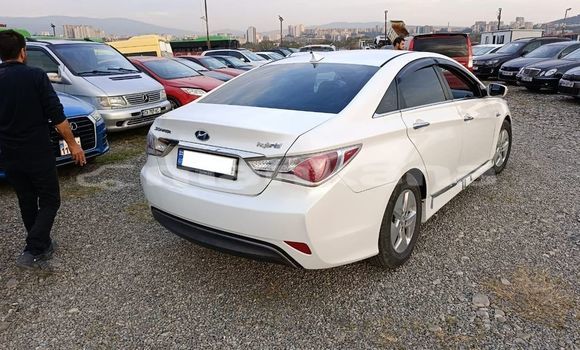 Buy Used Hyundai Sonata White Car in Tbilisi in Tbilisi Buy Used Hyundai Sonata White Car in Tbilisi in Tbilisi