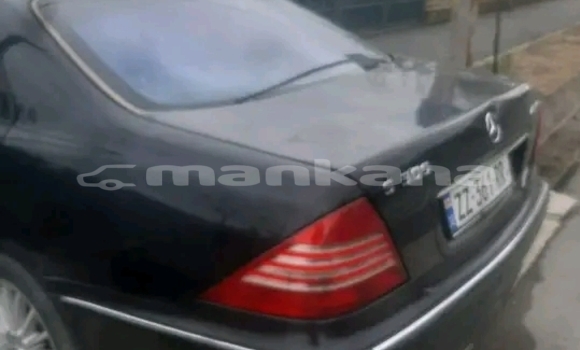 Buy Used Toyota Axio Black Car in Gudauta in Abhasia