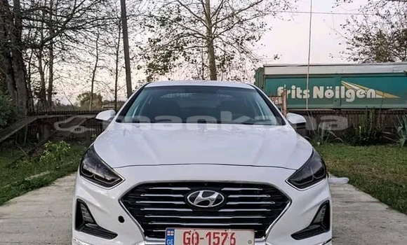Buy Used Hyundai Azera White Car in Bagdadi in Imereti Buy Used Hyundai Azera White Car in Bagdadi in Imereti