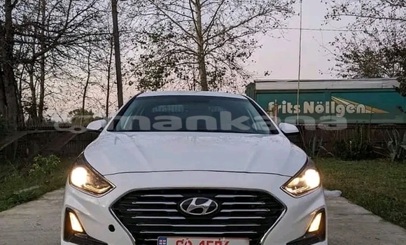 Buy Used Hyundai Azera White Car in Bagdadi in Imereti Buy Used Hyundai Azera White Car in Bagdadi in Imereti
