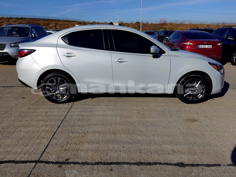 Big with watermark toyota yaris tbilisi rustavi 4817