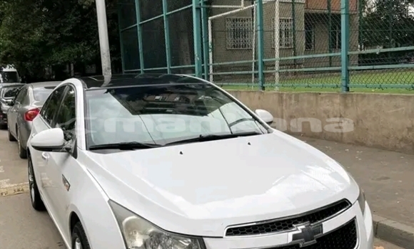 Buy Used BMW 3200 White Car in Gudauta in Abhasia